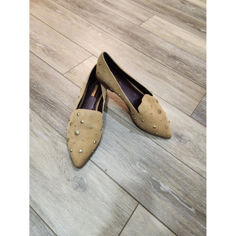 BCBG MaxAzria Tan Suede Nikkola Pointed-Toe Flats with Gold Studs Size 10